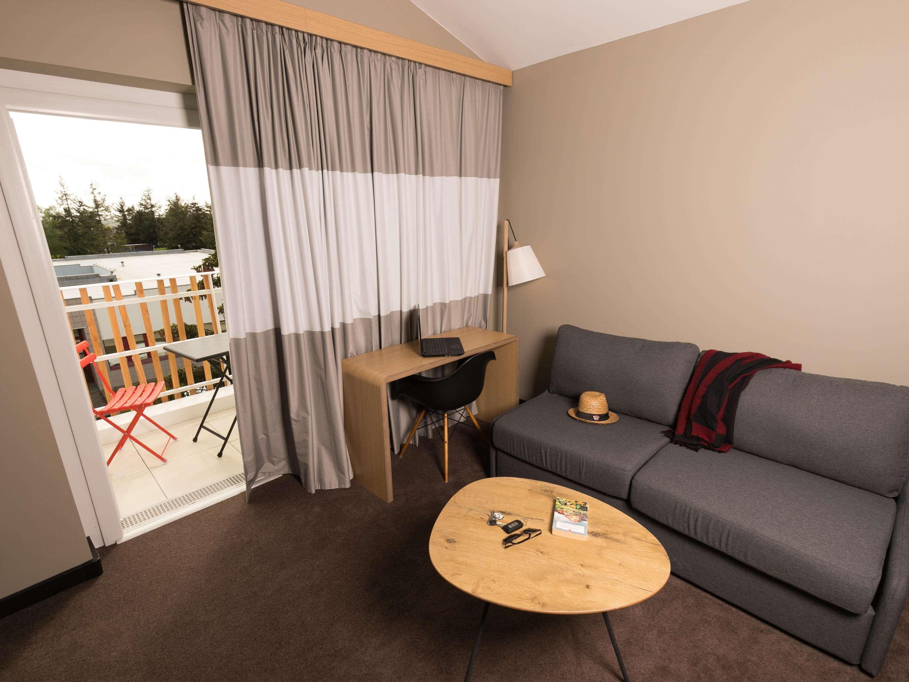 Hotel Ibis Nantes Saint Herblain Esterno foto